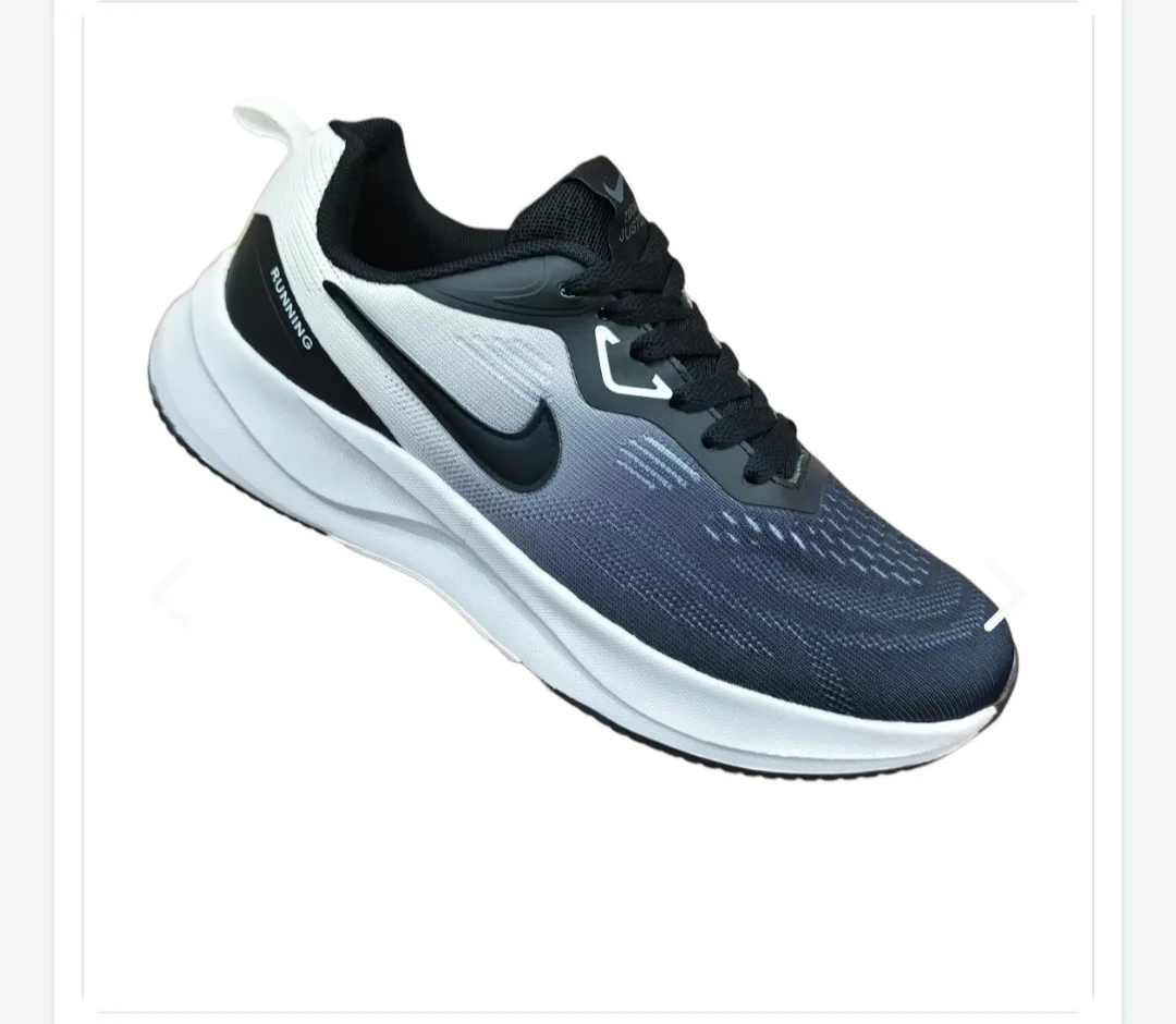 TENIS NIKE PARA CORRER - imagen adicional